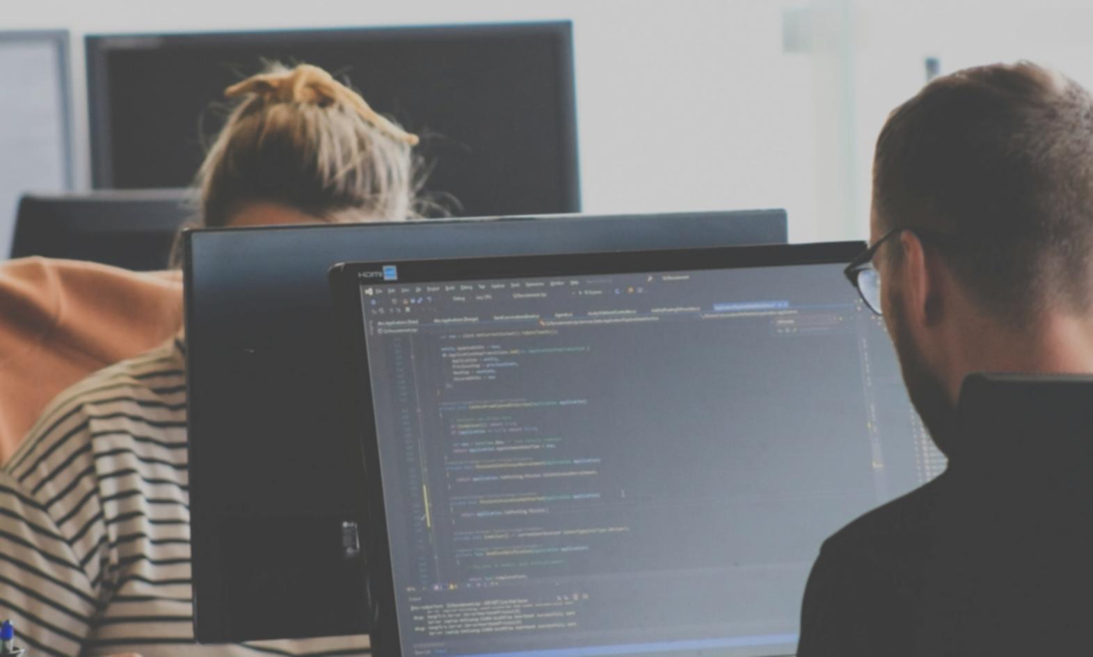 Research e analisi utente avanzata